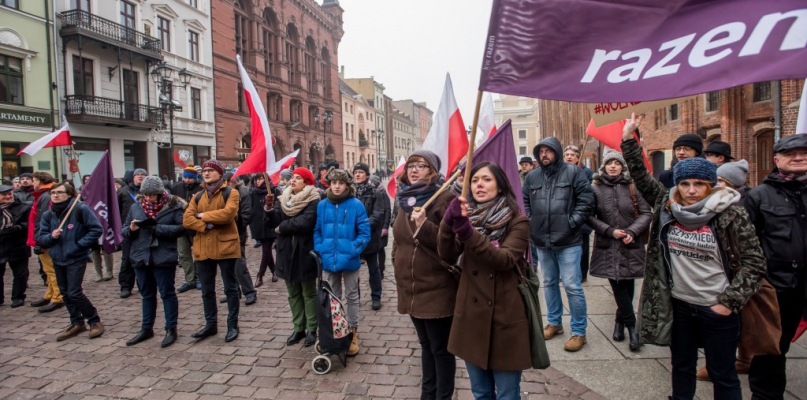 Tak wyglądał grudniowy protest w obronie demokracji w Toruniu, fot. Tomasz Berent