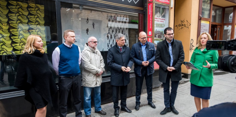 Nowe witryny to inicjatywa miasta łącząca środowisko artystów i przedsiębiorców, fot. Tomasz Berent