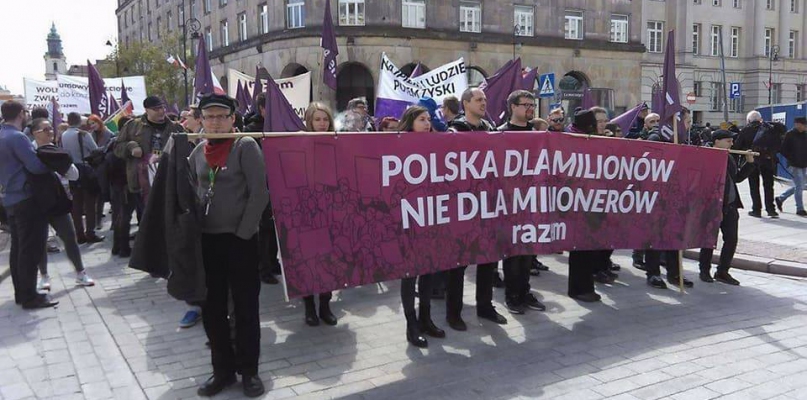 Tegoroczne obchody Święta Pracy w Warszawie z udziałem Razem i OPZZ, fot. Bartosz Grucela