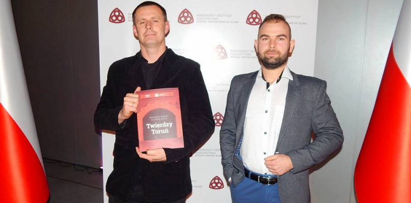 Od lewej Adam Kowalkowski i Kamil Tomczyk   Fot. Nadesłana