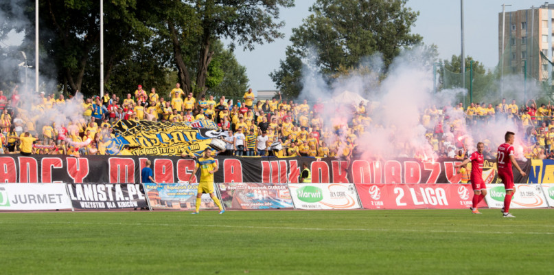 Zdjęcie z historycznego meczu Elana - Widzew w Toruniu (fot. archiwum)