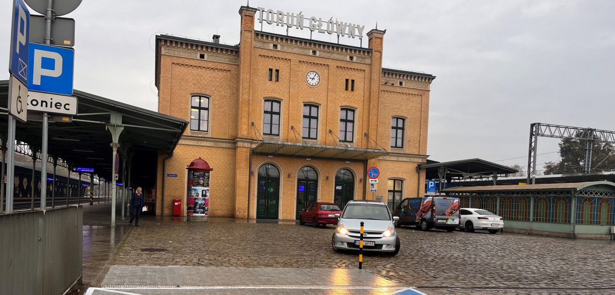 Fot. FB Dworzec Główny w Toruniu