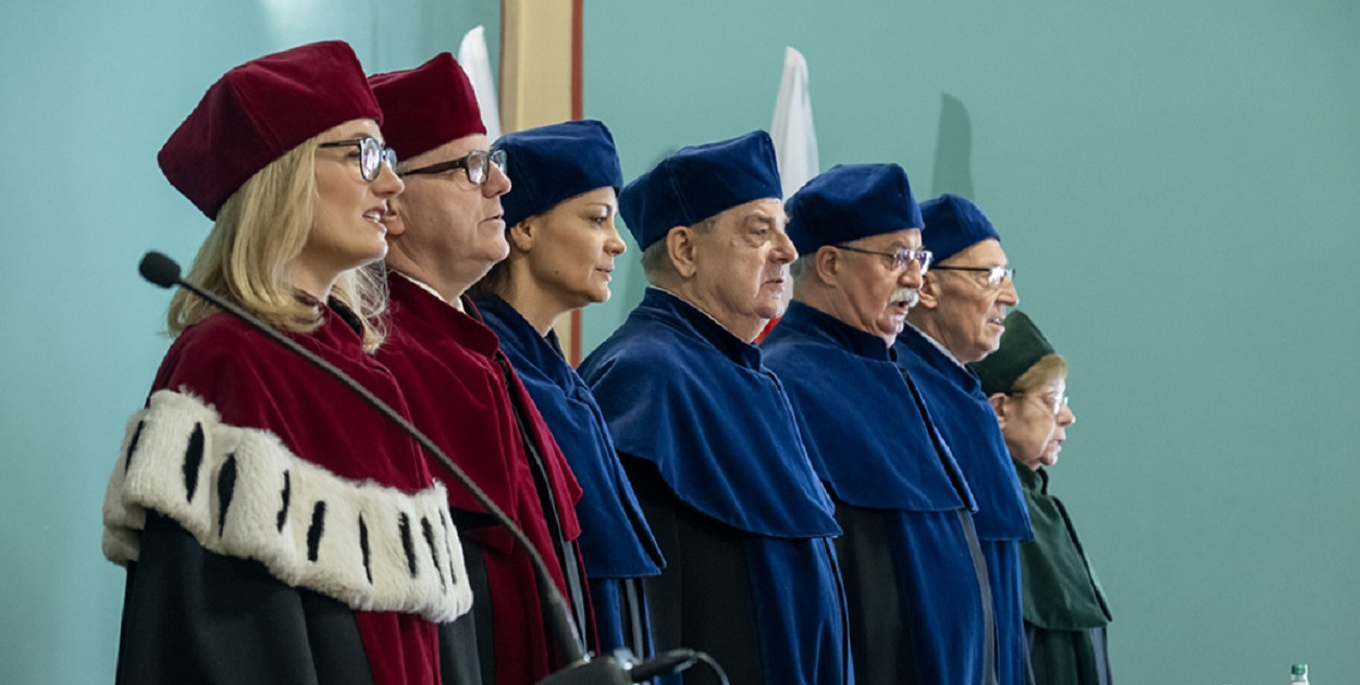 Pracownicy Akademii Jagiellońskiej. Fot. Wojtek Szabelski dla UMT 