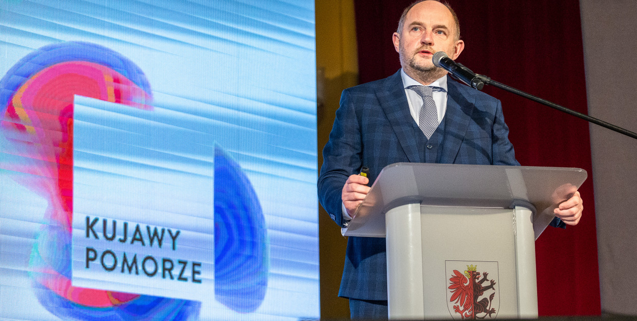 Piotr Całbecki na konferencja RPO. Fot. Szymon Zdziebło tarantoga.pl dla UMWKP