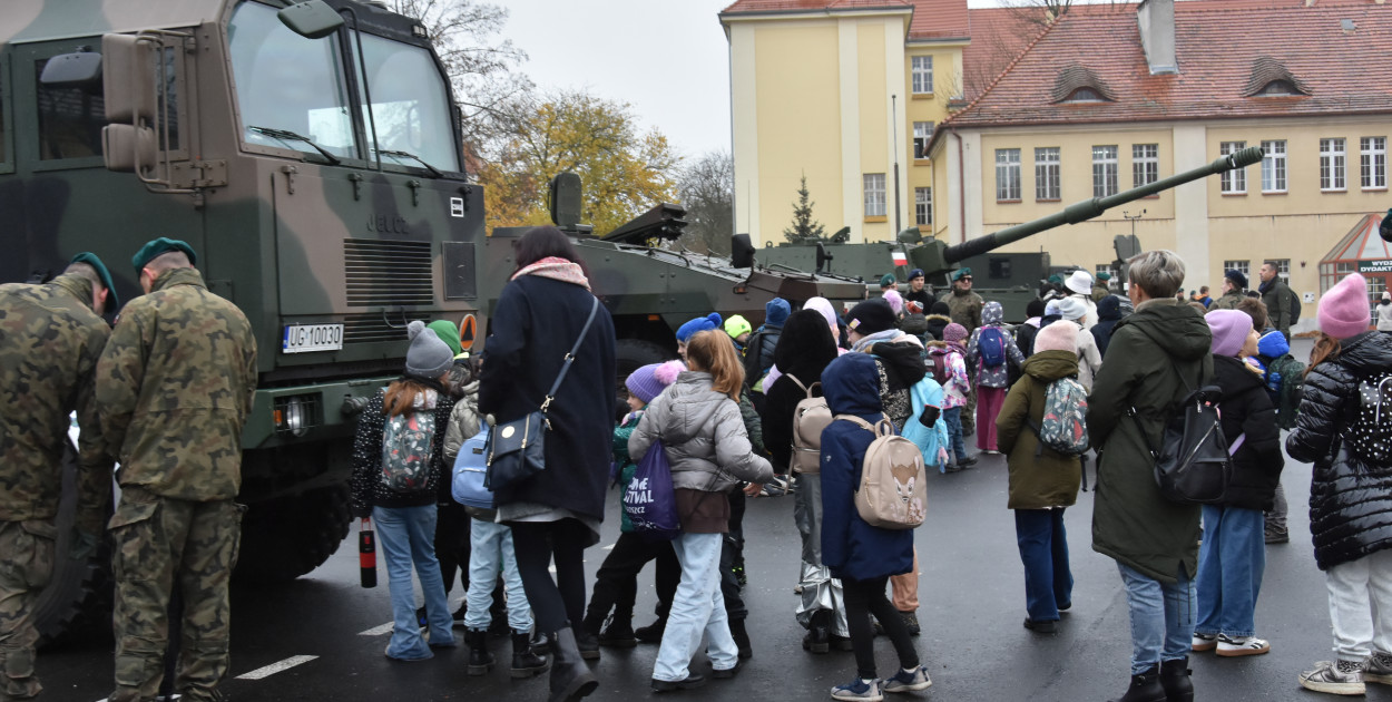 Dzień Otwartych Koszar. Fot: Weronika Polichnowska