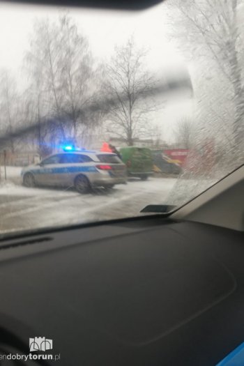Toruń: kolizja pojazdów przy ul. Równinnej-7384