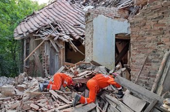 Katastrofa budowlana we wsi pod Toruniem-7898