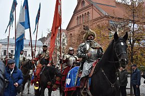 Pochód patriotyczny na 11 listopada w Toruniu-11911