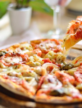 Torunianie jeździli tam na włoską pizzę. Lokal z regionu znika po 33 latach!-42301
