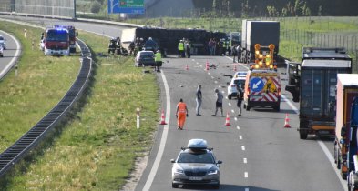 NAJNOWSZE INFORMACJE w sprawie wypadku na A1 pod Toruniem. Jedna osoba ranna-53868
