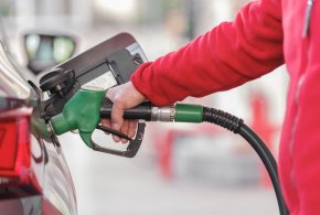 Ceny paliw. Kierowcy nie odczują zmian, eksperci mówią o "napiętej sytuacji"-54821