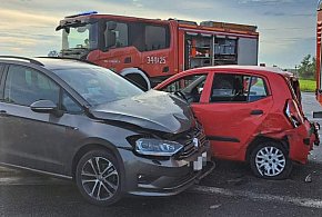 Wypadek na starej jedynce pod Toruniem. Są ranni [FOTO]-55901