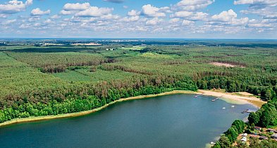 Miasto sprzedaje ośrodek wypoczynkowy! Nieruchomość nad jeziorem czeka-61333