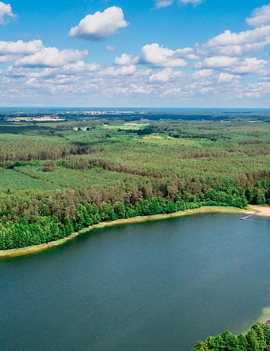 Miasto sprzedaje ośrodek wypoczynkowy! Nieruchomość nad jeziorem czeka-61333