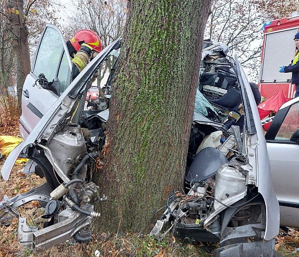 44-letni Grzegorz nie miał szans na przeżycie. Tak wygląda jego auto [FOTO]-61552