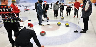 Już w piątek XIV Świąteczna Bitwa Gwiazd! Curlingowy turniej charytatywny-62096