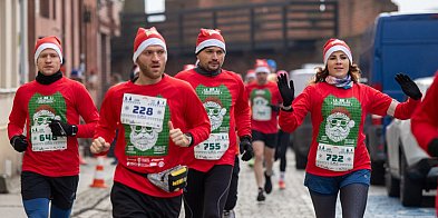 Chorda Mikołajów ruszyła ulicami Torunia. To już tradycja! [FOTO] -62214