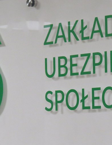 Renta wdowia. Ile możesz otrzymać? Komu przysługuje i kiedy mogą Ci ją zabrać?-63279