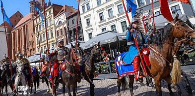 3 maja w Toruniu. Wyjątkowa uroczystość na rynku [FOTO]-66997
