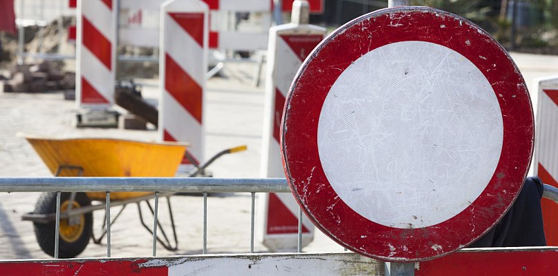Uwaga, zamknięcie drogi! Nie przejedziesz tą ulicą. Wjadą tylko autobusy MZK - 67019