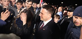 Rynek pod oblężeniem? Czy Mentzen przyciągnie tysiące?