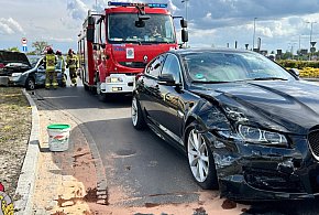 Toruń: Zderzenie Skody z Jaguarem. Kobieta trafiła do szpitala-67407