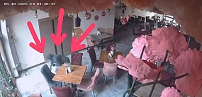 Żenujące sceny. "Klient" pełzał po podłodze [WIDEO]