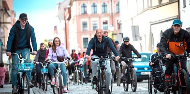 Rowerowa energia na ulicach Torunia. Masa Krytyczna już za nami!-67744