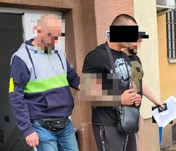 Duża akcja policji w regionie. 30-latkowie wpadli z towarem wartym miliony!-67987