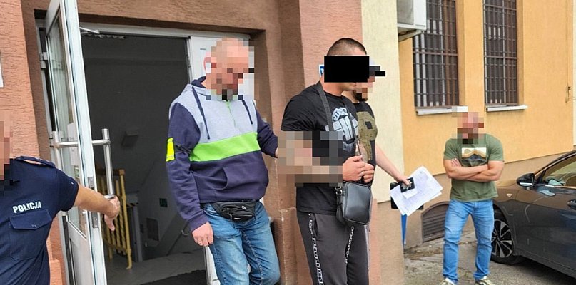 Duża akcja policji w regionie. 30-latkowie wpadli z towarem wartym miliony! - 67987