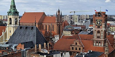 Wielki dzień dla Diecezji Toruńskiej. Do Katedry zjadą wierni z całego regionu-68028