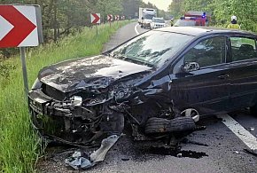Dramat na DK80 w Górsku. Jedna osoba ranna, trzy auta uszkodzone [FOTO]-68148