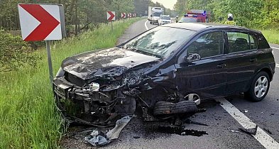 Dramat na DK80 w Górsku. Jedna osoba ranna, trzy auta uszkodzone [FOTO]-68148