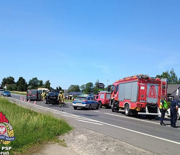 Trzy auta rozbite na krajówce pod Toruniem! Są poszkodowani-68417