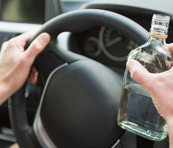 Weekend pełen pijanych kierowców. Rekordzista ledwo trzymał się drogi-68684