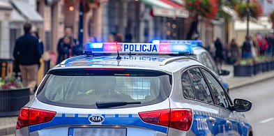 POŚCIG w centrum Torunia! Uciekinier wyrzucał dowody w trakcie biegu-68712