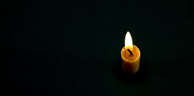 Żałoba w toruńskiej oświacie. Szkoła żegna dawnego dyrektora -69376