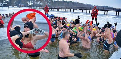 Wchodzili do lodowatej wody bez wahania. Wszystko dla WOŚP [FOTO]