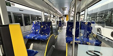 "Autobusy jeżdżą stadami, a potem długo nic". Mieszkańcy o feryjnym rozkładzie