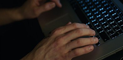 Podał adres w Ciechocinku. Zaczęło się od programu, skończyło na pornografii