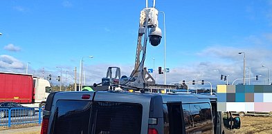 Kamera stanęła przy skrzyżowaniu. Nowe "oko" policji już działa i zbiera...