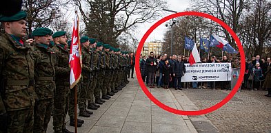 Środowiska narodowe oburzone zachowaniem Prezydenta Torunia. Poszło o...