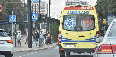 WYPADEK na placu zabaw w Toruniu. Dziecko straciło przytomność. Jest w...