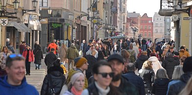 Senior zaczepiał ludzi na toruńskiej starówce. Strażnicy szybko zareagowali