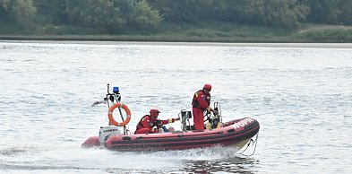 Alarm nad Wisłą. Mężczyzna próbował skoczyć z mostu!