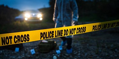 Walizka w lesie i makabryczne odkrycie. W środku ciało 57-latka z regionu!