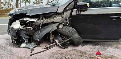 Zderzenie trzech aut pod Toruniem. Jedna osoba trafiła do szpitala [FOTO]