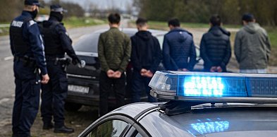 PILNE | Zatrzymali auto pełne cudzoziemców. Kierowca z Ukrainy trafił do...