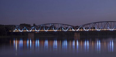 Most nagle zmieni kolor na niebieski! Barwa wybrana nie przypadkowo