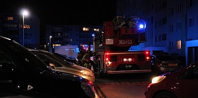 Region | Chwile grozy w wieżowcu. Siedział na parapecie 10. piętra